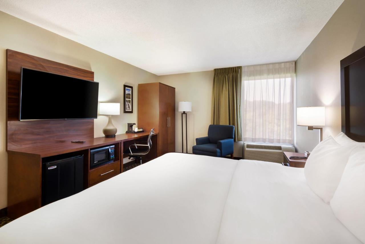 Comfort Inn Virginia Horse Center Lexington Exterior foto